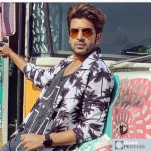 Karan Kundra Age, Height, Wife, GF, Movies, Serials, Biography, and More