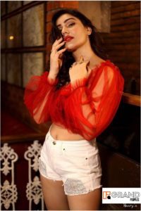 Kangna Sharma Age, Height, Husband, Wiki, Biography, and More