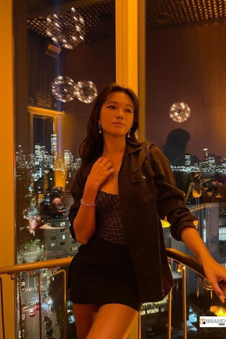 Lily Chee Age, Height, Boyfriend, Net Worth, Biography, Wiki, and More ...