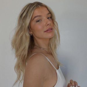 Ellie Thumann Age, Height, Boyfriend, Wiki, and More