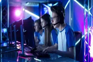 Play Anytime, Anywhere: Earn Money by Online Gaming