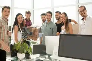 Considerations When Choosing an Employer of Record For Global Expansion