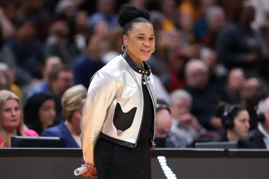 Dawn Staley Age and The Basketball Legend’s Career Achievements