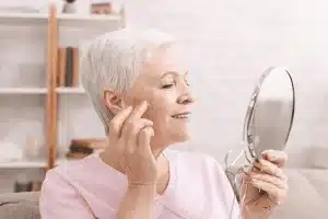 How Anti-Aging Devices Stimulate Skin Regeneration