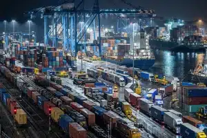 Global Supply Chains Face Disruptions in 2026