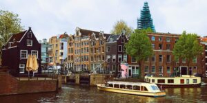 7 Things You Should Know Before Taking A Grachtenfahrt Amsterdam 