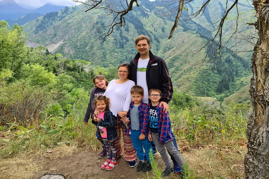 Meet Timur Turlov: Wife, Children, Nationality