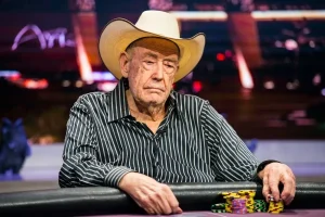 The Man in the Stetson Who Talked Poker Onto Prime Time