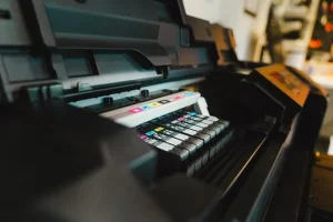 Why Choose Custom Lenticular Printing for Visual Displays?
