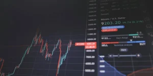 Could staunch HODLing strategies expose digital asset treasuries to risks? 